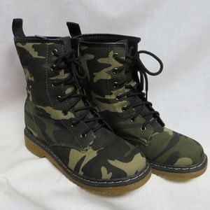 Camo Combat Lace up Boots